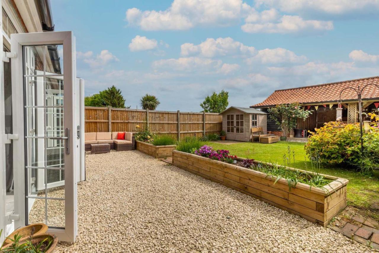 Host & Stay - Church Lane Cottage Filby Экстерьер фото